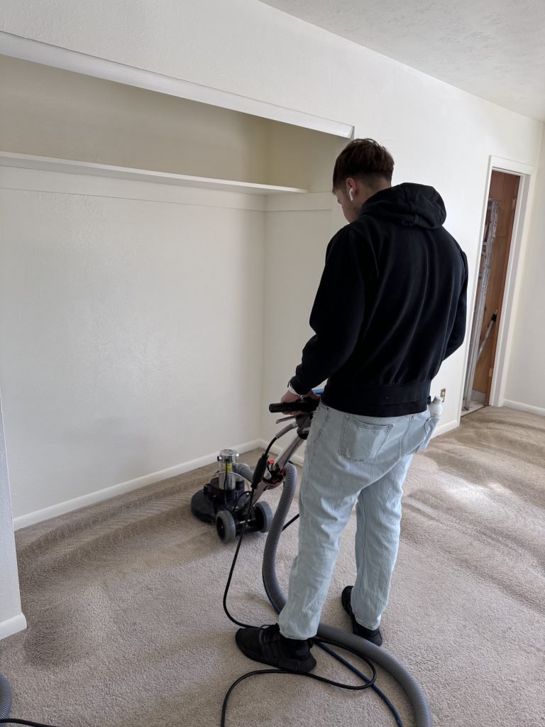 Carpet cleaning in Commerce City